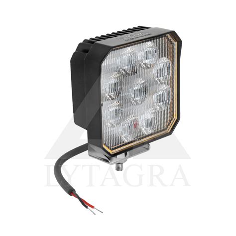 Schema, kaip veikia LED darbo žibintas traktoriuje