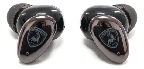 Geltonas bulius juodame fone - „Lamborghini“ logotipas