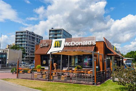 Istorinio stiliaus McDonald's restoranas JAV