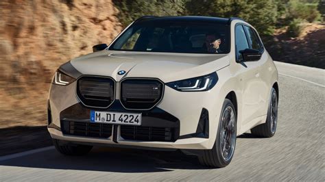 BMW X3 (G45) dizaino ar interjero nuotrauka