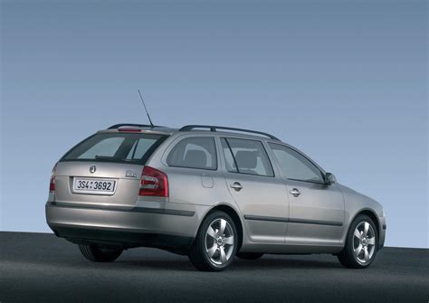 Škoda Octavia II (2004-2008) automobilio nuotrauka