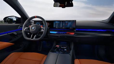 BMW 6 serijos interjero nuotrauka su iDrive sistema