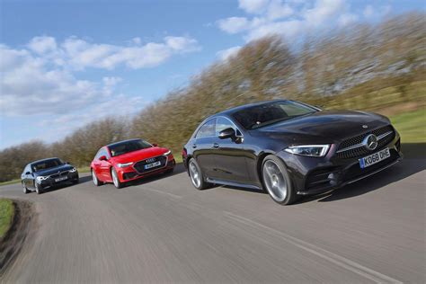 BMW 6 serijos šalia Audi A7 ir Mercedes CLS