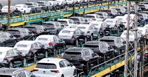 Gamyklinė linija su įvairiomis technologijomis automobilių gamybai