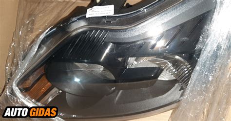 Ford Focus priekinių žibintų tipai ir jų išvaizda