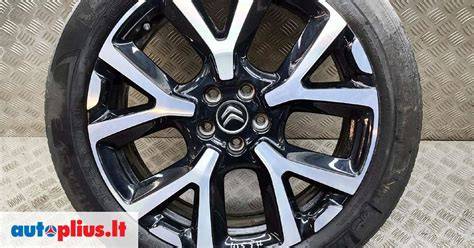 Nuotrauka: Citroen C5 ratlankiai skirtingiems pasirinkimams