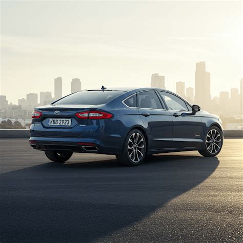automobilio Ford Mondeo MK4 išorės dizainas ir kėbulo linijos