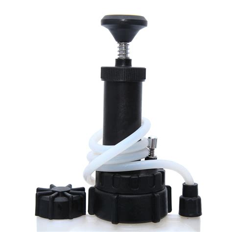 Infografika, iliustruojanti hidraulinės sankabos sistemos veikimo principą ir nuorinimo procesą.