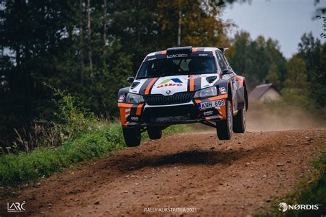 Martyno Samsono automobilio nuotrauka ralio varžybose