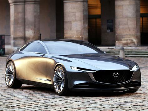 Mazda 6 universalo vizualizacija kelyje