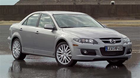 Mazdaspeed 6 variklio skyriaus vaizdas