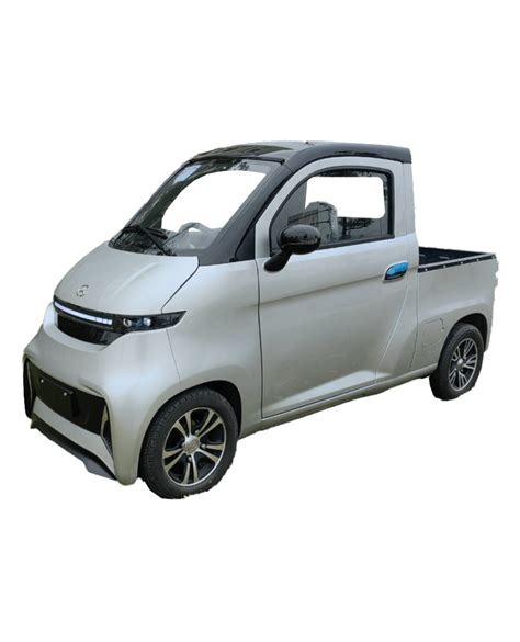 Elektrinis mini automobilis mieste