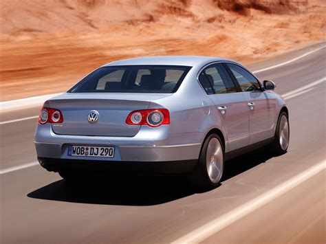 Volkswagen Passat B6 rudys ant kėbulo nuotrauka