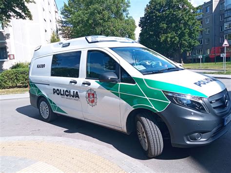 „Mercedes-Benz Vito“ policijos mikroautobuso techninės schemos ir specialios įrangos vizualizacija