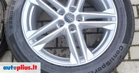 Audi Q5 automobilis su originaliais R19 ratlankiais