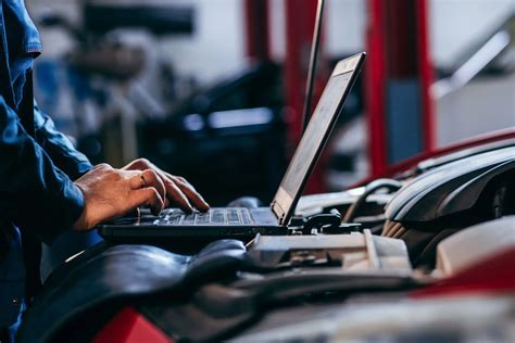 Saugumą kelyje užtikrinanti automobilių techninė patikra ir diagnostika
