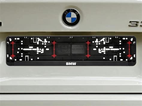Teminė nuotrauka: įvairūs BMW numerių rėmeliai