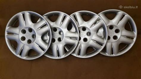 Lentelė su R15 ratlankių specifikacijomis ir pritaikomumu Toyota Yaris