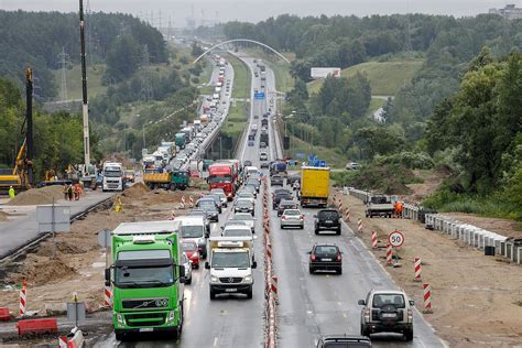 Infografika: „Pedelec“ ir „Pedelec Speed“ dviračių skirtumai ir greičio ribojimai