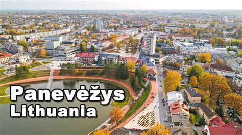 Vaizdas iš avarijos vietos su avarinėmis tarnybomis Ciernie kaimo apylinkėse