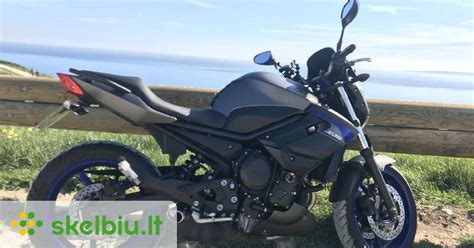 Motociklo YAMAHA XJ nuotrauka vairavimo pamokų metu