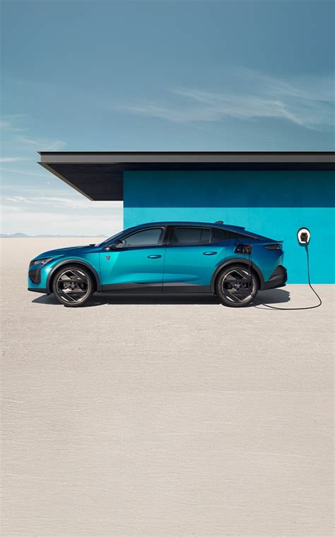 Tematinė nuotrauka: futuristinio hibridinio automobilio koncepcija