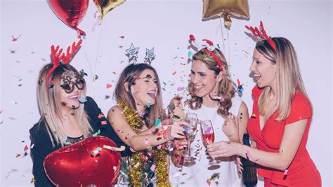 Infografika, lyginanti įmonių automobilių apmokestinimą Lietuvoje, Latvijoje ir Estijoje