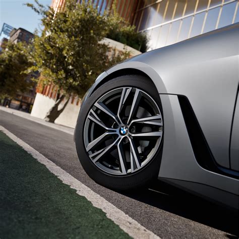 BMW M serijos R19 ratlankių dizainas