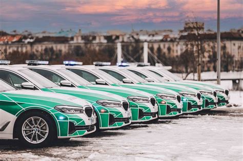 Lietuvos nežymėtų policijos automobilių modelių iliustracija