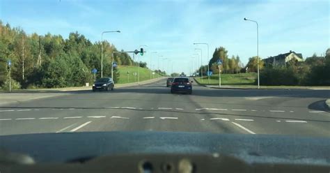Policijos nežymėto automobilio savybės: paslėpti švyturėliai, antenos, tamsinti stiklai