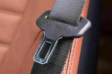 Nuotrauka: Tinkamai užsegti saugos diržai