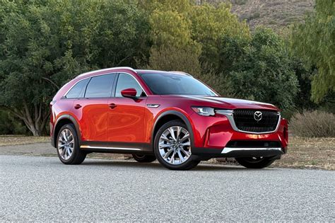 Palyginimas: „Mazda CX-9“ ir „Volvo XC90“ saugumo bandymų rezultatai („IIHS“)