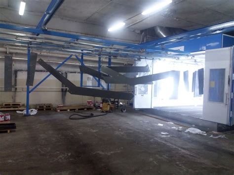 Pavyzdys, kaip atrodo kėbulo dažymo kamera autoservise