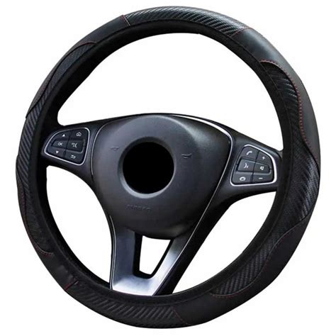 mechanikas tikrinantis automobilio vairo kolonėlę