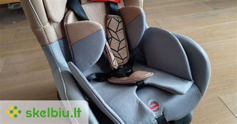 tinkamai pritvirtinta vaikiška kėdutė su IsoFix sistema