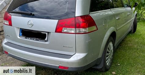 „Opel Vectra B“ universalas, 1999 m. modelis, su atnaujintais bamperiais ir priekiniais žibintais