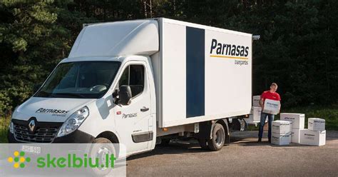 Teminis paveikslėlis: krovininis automobilis su puspriekabe, ant kelių. Gali būti matuojama ašies apkrova.