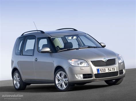 Skoda Roomster mk1 automobilio nuotrauka