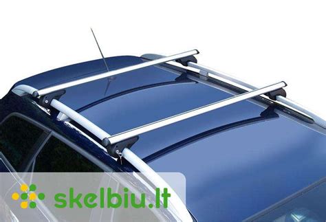 Aliuminiai aerodinaminiai stogo skersiniai ant automobilio