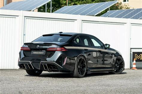 Teminė nuotrauka su įvairiais BMW modeliais