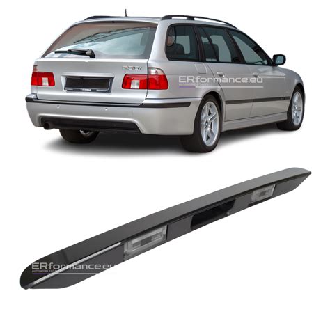BMW E39 sedano ir universalo išorės nuotraukos, akcentuojant dizaino nesenstančias linijas