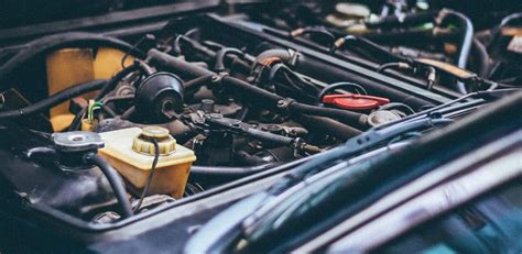 Tematinė nuotrauka: įvairūs automobilio eksploataciniai skysčiai