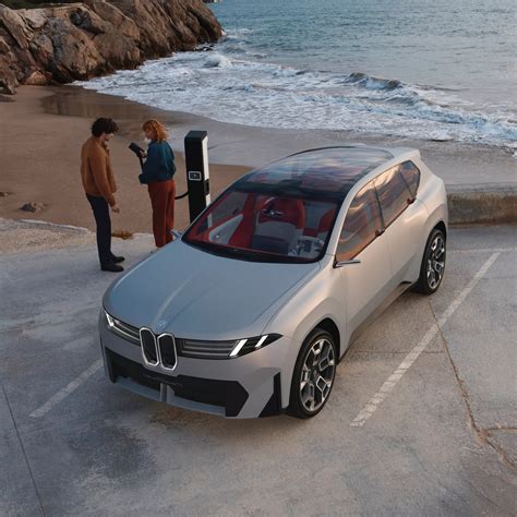 BMW Neue Klasse platformos schema su keturiais elektros varikliais
