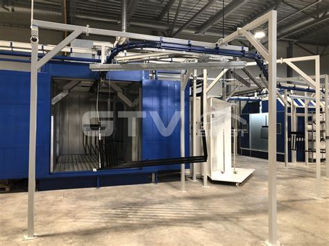 Infografika, iliustruojanti miltelinio dažymo privalumus: ilgaamžiškumas, atsparumas, estetiškumas