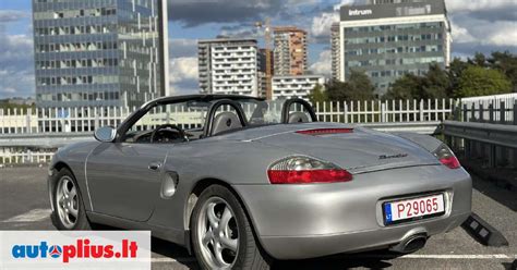 Porsche Boxster kabrioletas su viduryje sumontuotu varikliu