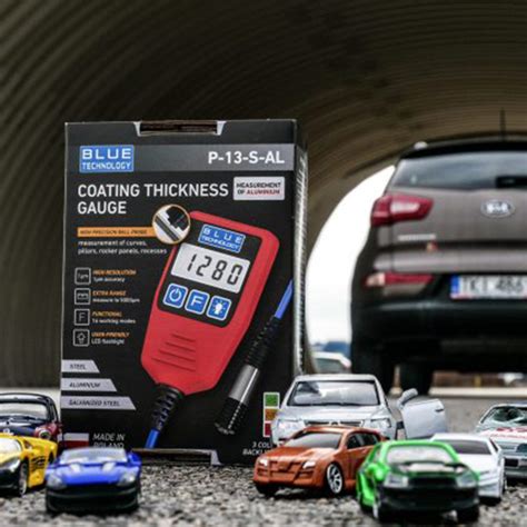 Pažeistų automobilio dažų pavyzdžiai