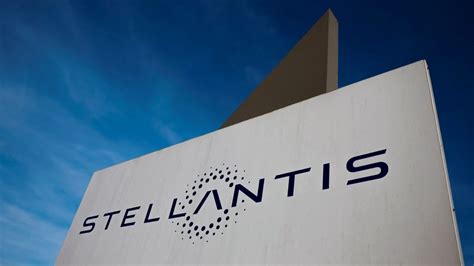 pasaulinio automobilių gamintojo „Stellantis“ logotipas