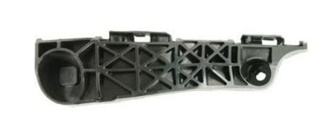 Toyota RAV4 III priekinio ir galinio bamperio laikiklių išdėstymo schema