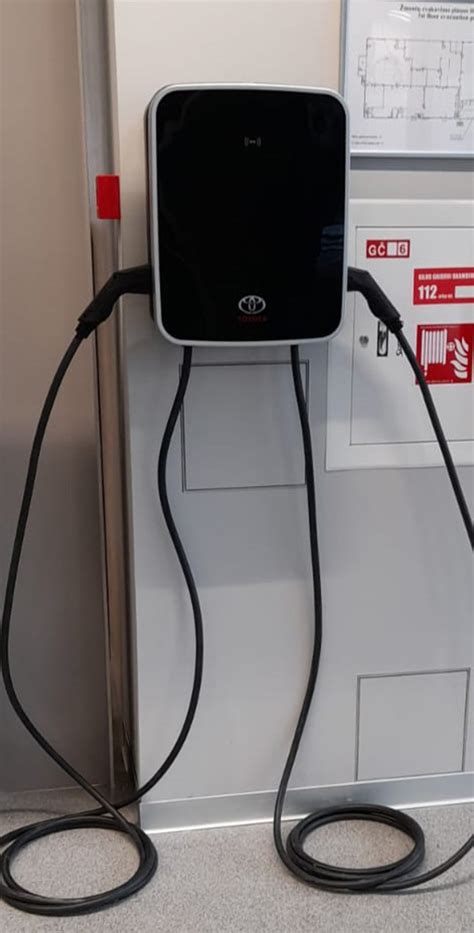Infografika: Toyota Charging Network aprėptis ir įkrovimo stotelės
