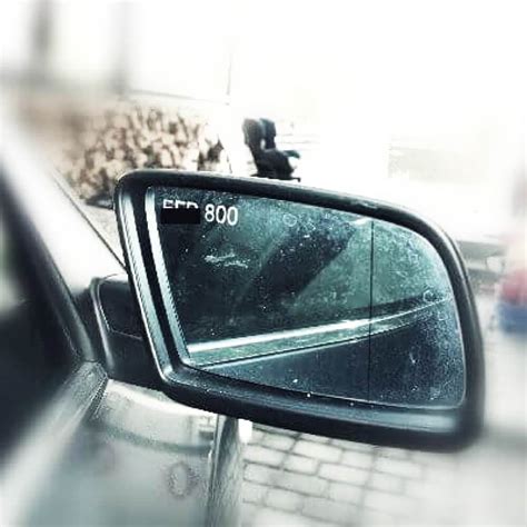 Automobilių veidrodėlių klijams skirtų priemonių rinkinio nuotrauka